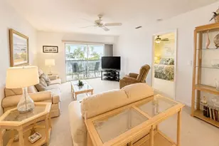 1615 SE 46th Ln, Cape Coral, FL 33904 - Photo 7