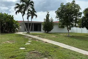 3709 SE 17th Pl, Cape Coral, FL 33904 - Photo 15