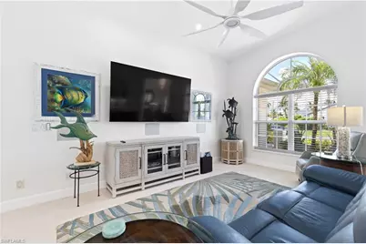 2668 SE 19th Ave, Cape Coral, FL 33904 - Photo 9