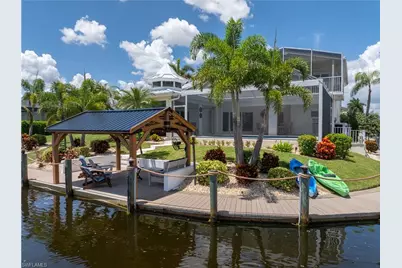 2668 SE 19th Ave, Cape Coral, FL 33904 - Photo 3