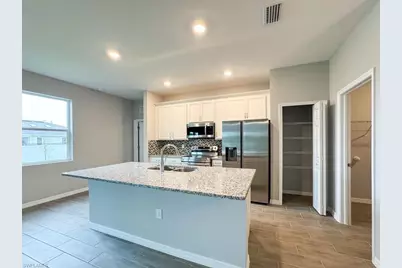 512 NW 25th Ave, Cape Coral, FL 33993 - Photo 11