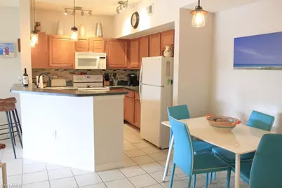 15590 Ocean Walk Cir #315, Fort Myers, FL 33908 - Photo 3