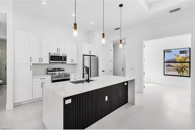 1117 NE 14th Ter, Cape Coral, FL 33909 - Photo 5