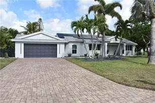 2443 SE 28th St, Cape Coral, FL 33904 - Photo 1