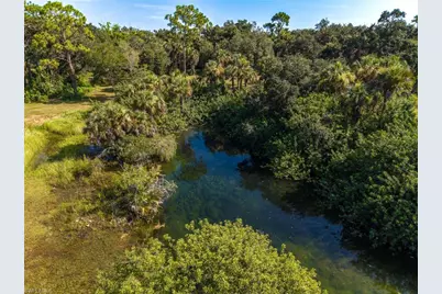 19040 Fox Run Rd, Alva, FL 33920 - Photo 13
