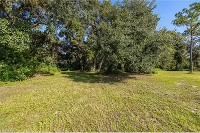 19040 Fox Run Rd, Alva, FL 33920 - Photo 7