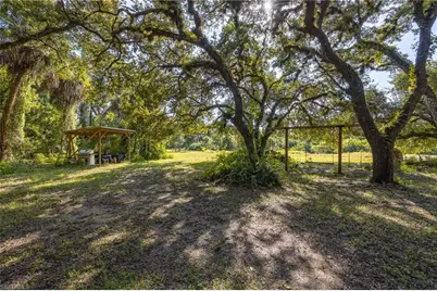 19040 Fox Run Rd, Alva, FL 33920 - Photo 3