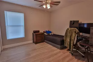 1013 13th St E, Bradenton, FL 34208 - Photo 5