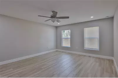 1013 13th St E, Bradenton, FL 34208 - Photo 1