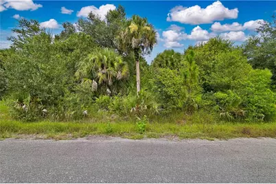 315 Irving Ave, Lehigh Acres, FL 33936 - Photo 7