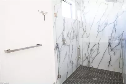 1005 NE 13th Pl, Cape Coral, FL 33909 - Photo 19