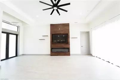 1005 NE 13th Pl, Cape Coral, FL 33909 - Photo 5