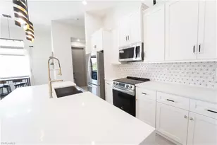 1005 NE 13th Pl, Cape Coral, FL 33909 - Photo 13