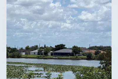 2113 NE 10th Pl, Cape Coral, FL 33909 - Photo 17