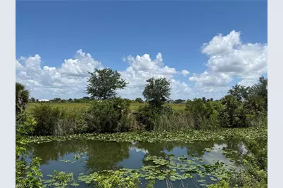 2113 NE 10th Pl, Cape Coral, FL 33909 - Photo 9