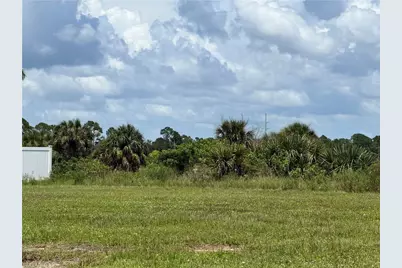 2113 NE 10th Pl, Cape Coral, FL 33909 - Photo 21
