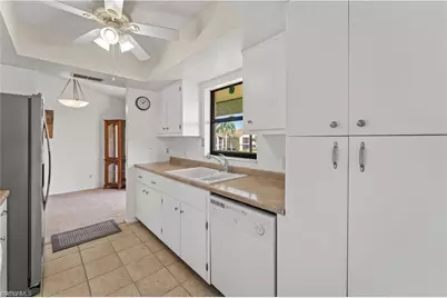 8565 Charter Club Cir #6, Fort Myers, FL 33919 - Photo 9