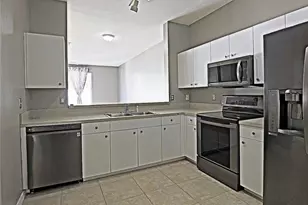 3605 Cedar Oak Dr, Fort Myers, FL 33916 - Photo 3