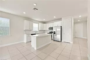 3922 Spotted Eagle Wy, Fort Myers, FL 33966 - Photo 9