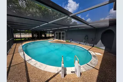 5710 Melaleuca Dr, Tamarac, FL 33319 - Photo 17