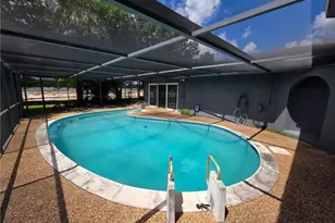 5710 Melaleuca Dr, Tamarac, FL 33319 - Photo 17