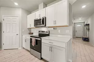 322 NW 21st St, Cape Coral, FL 33993 - Photo 11