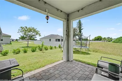 322 NW 21st St, Cape Coral, FL 33993 - Photo 21