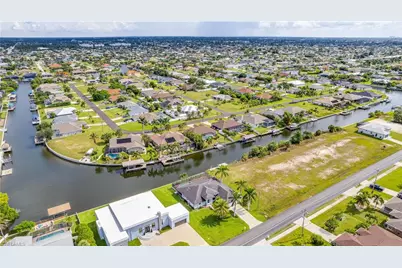 2329 SW 32nd St, Cape Coral, FL 33914 - Photo 35