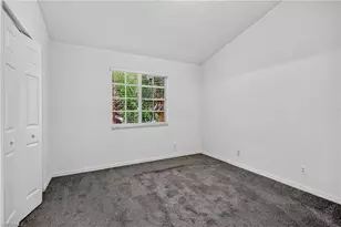 8073 Pacific Beach Dr, Fort Myers, FL 33966 - Photo 23