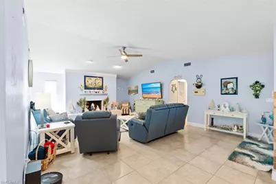 1826 SE 45th St, Cape Coral, FL 33904 - Photo 13