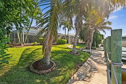 1826 SE 45th St, Cape Coral, FL 33904 - Photo 43
