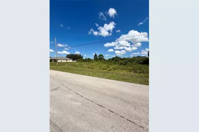 2606 42nd St SW, Lehigh Acres, FL 33976 - Photo 3