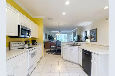 20061 Sanibel View Cir #203, Fort Myers, FL 33908 - Photo 9