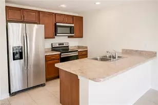1108 NE 36th Ln, Cape Coral, FL 33909 - Photo 7