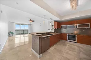 3000 Oasis Grand Blvd, Fort Myers, FL 33916 - Photo 21