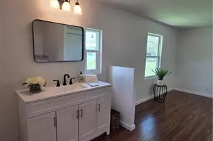 556 Freedom St, North Fort Myers, FL 33917 - Photo 17