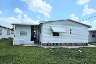 556 Freedom St, North Fort Myers, FL 33917 - Photo 25