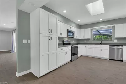 920 Altadena Dr, Fort Myers, FL 33919 - Photo 13