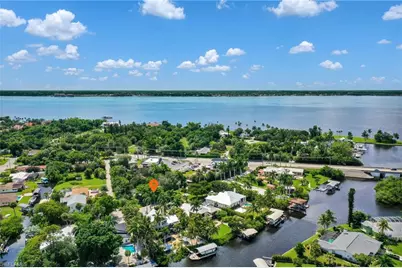 920 Altadena Dr, Fort Myers, FL 33919 - Photo 5