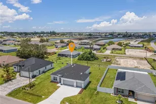 924 NE 11th Terrace, Cape Coral, FL 33993 - Photo 21