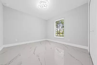 724 Anaconda Ave S, Lehigh Acres, FL 33974 - Photo 7