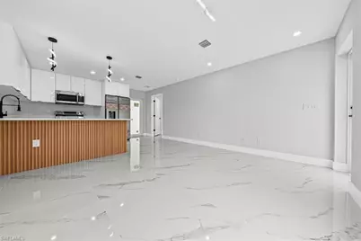 944 Candlelight Dr, Lehigh Acres, FL 33974 - Photo 9