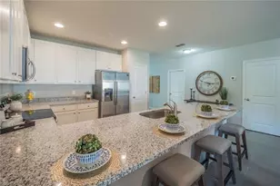 1105 NE 10th St, Cape Coral, FL 33993 - Photo 11
