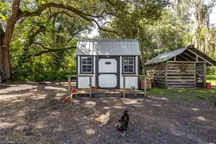 18690 Matt Rd, North Fort Myers, FL 33917 - Photo 31