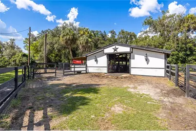 18690 Matt Rd, North Fort Myers, FL 33917 - Photo 41