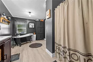 18690 Matt Rd, North Fort Myers, FL 33917 - Photo 23