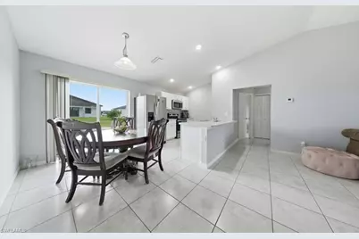132 NE 16th Ter, Cape Coral, FL 33909 - Photo 9