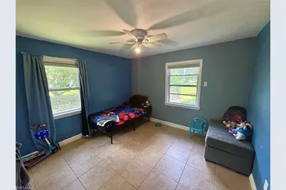 346 Muskegon Ave, Fort Myers, FL 33905 - Photo 9