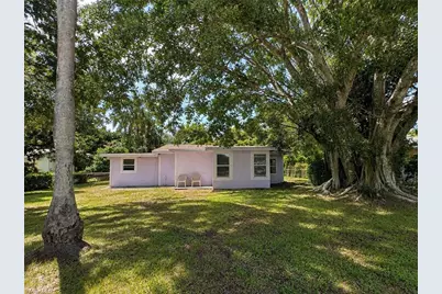 346 Muskegon Ave, Fort Myers, FL 33905 - Photo 1