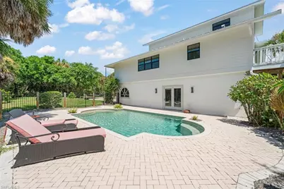 6062 Dinkins Lake Rd, Sanibel, FL 33957 - Photo 29